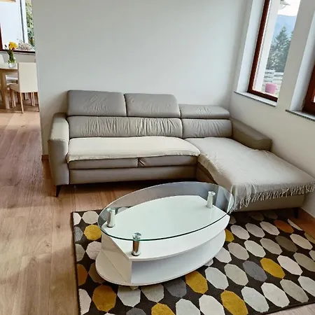 Green Apartment Cerknica