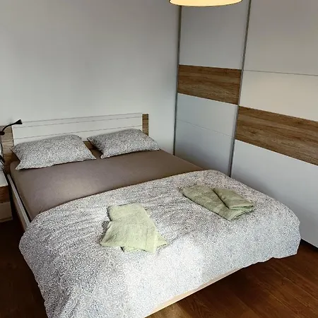 Green Apartment Cerknica *