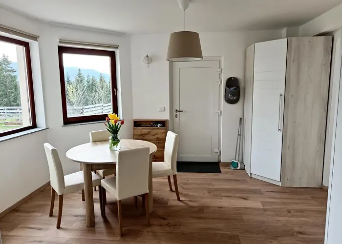 Daire Green Apartment Cerknica