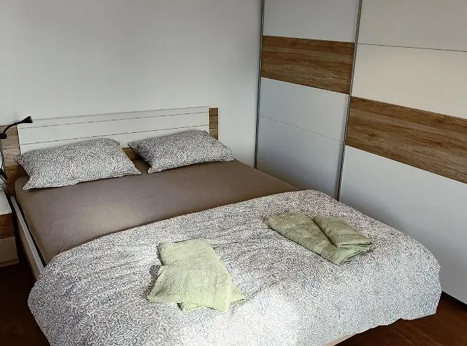 Green Apartment Cerknica *