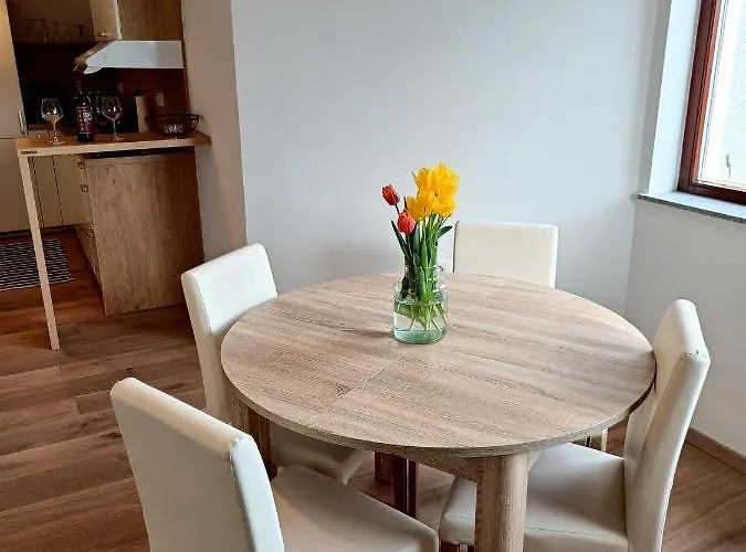 شقة Green Apartment Cerknica