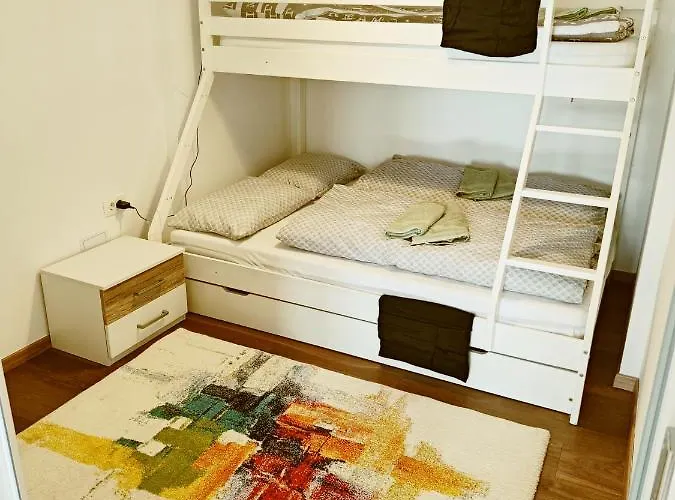 Green Apartment Cerknica *