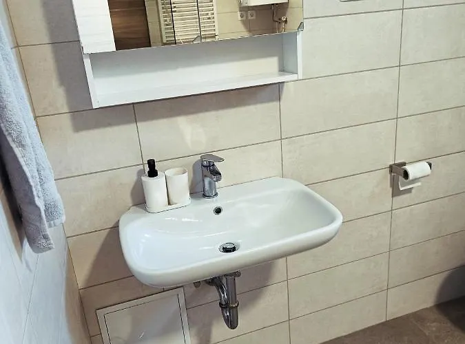 Green Apartment Cerknica